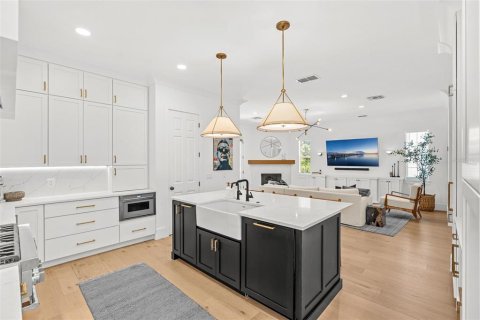 Villa ou maison à vendre à Orlando, Floride: 4 chambres, 290.13 m2 № 2149436 - photo 26