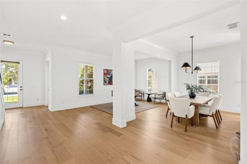 Villa ou maison à vendre à Orlando, Floride: 4 chambres, 290.13 m2 № 2149436 - photo 11
