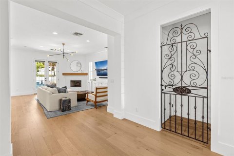 Villa ou maison à vendre à Orlando, Floride: 4 chambres, 290.13 m2 № 2149436 - photo 14