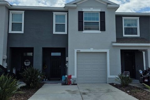Touwnhouse à Wesley Chapel, Floride 3 chambres, 155.43 m2 № 2121587
