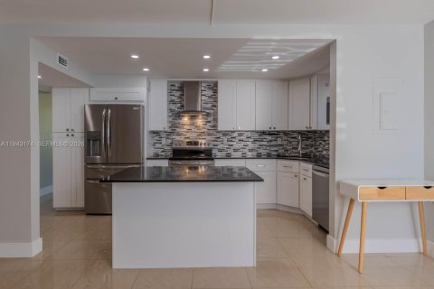 Кондоминиум с 3 спальнями в Авентура, Флорида № 2005359