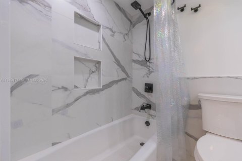 Снять в аренду кондоминиум в Авентура, Флорида 3 спальни, 128.21м2, № 2005359 - фото 14