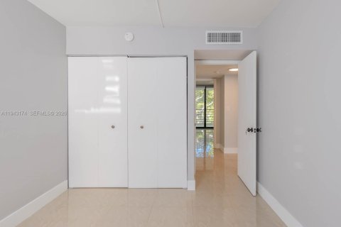 Снять в аренду кондоминиум в Авентура, Флорида 3 спальни, 128.21м2, № 2005359 - фото 16