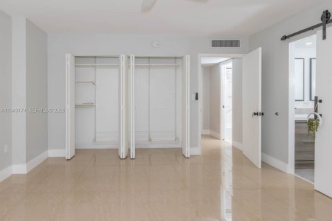 Снять в аренду кондоминиум в Авентура, Флорида 3 спальни, 128.21м2, № 2005359 - фото 21