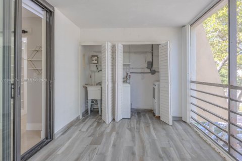 Снять в аренду кондоминиум в Авентура, Флорида 3 спальни, 128.21м2, № 2005359 - фото 27