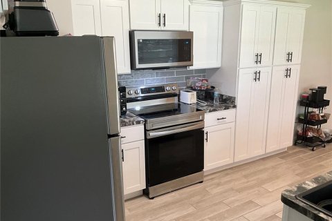Casa en venta en Belleview, Florida, 2 dormitorios, 140.1 m2 № 1817373 - foto 14