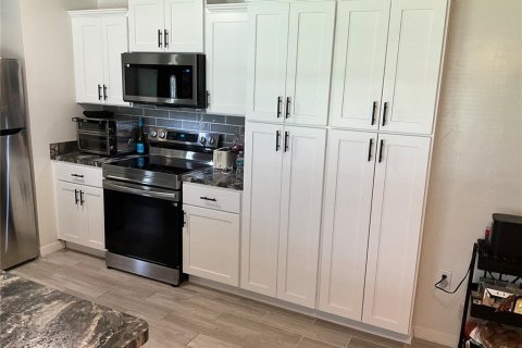 Casa en venta en Belleview, Florida, 2 dormitorios, 140.1 m2 № 1817373 - foto 13