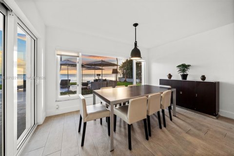 Villa ou maison à vendre à Key Biscayne, Floride: 5 chambres, 286.6 m2 № 2307389 - photo 21
