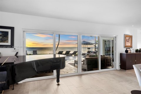 Villa ou maison à vendre à Key Biscayne, Floride: 5 chambres, 286.6 m2 № 2307389 - photo 30