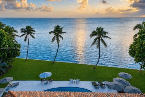 Villa ou maison à vendre à Key Biscayne, Floride: 5 chambres, 286.6 m2 № 2307389 - photo 2