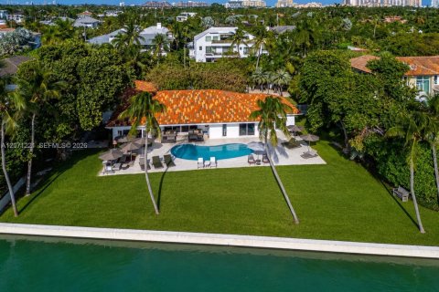 Villa ou maison à vendre à Key Biscayne, Floride: 5 chambres, 286.6 m2 № 2307389 - photo 13