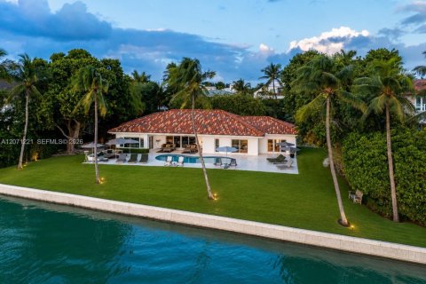 Villa ou maison à vendre à Key Biscayne, Floride: 5 chambres, 286.6 m2 № 2307389 - photo 10