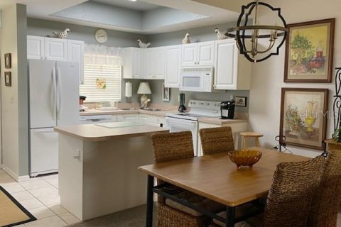 Condominio en alquiler en Sarasota, Florida, 2 dormitorios, 99.22 m2 № 1217730 - foto 3
