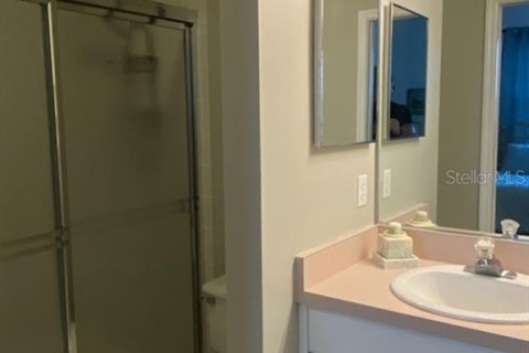 Condominio en alquiler en Sarasota, Florida, 2 dormitorios, 99.22 m2 № 1217730 - foto 9