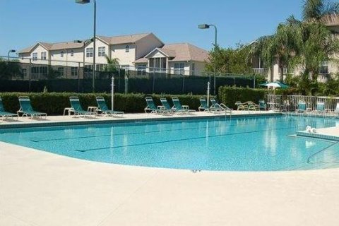 Condominio en alquiler en Sarasota, Florida, 2 dormitorios, 99.22 m2 № 1217730 - foto 12