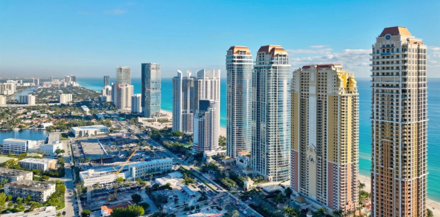 Condo à Sunny Isles Beach, Floride, 4 chambres  № 2275790