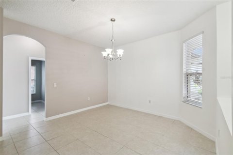 House in Poinciana, Florida 3 bedrooms, 168.8 sq.m. № 1440804 - photo 14