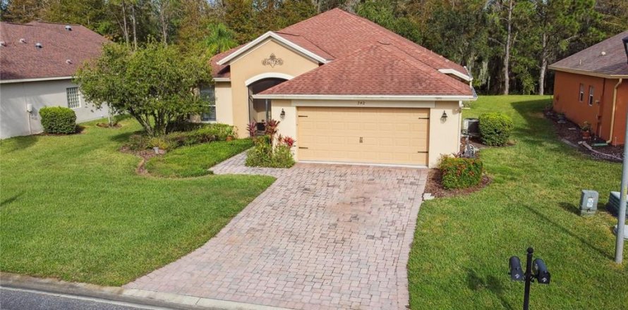 House in Poinciana, Florida 3 bedrooms, 168.8 sq.m. № 1440804