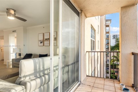 Condo in West Palm Beach, Florida, 2 bedrooms  № 1954259 - photo 5