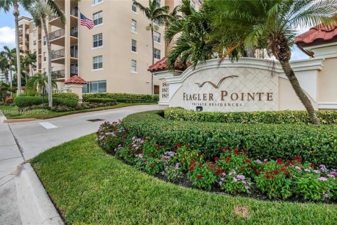 Condo in West Palm Beach, Florida, 2 bedrooms  № 1954259 - photo 28