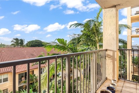 Condo in West Palm Beach, Florida, 2 bedrooms  № 1954259 - photo 24
