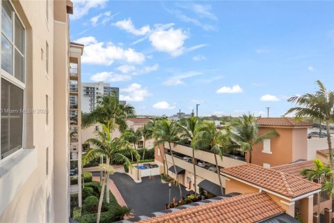 Condo in West Palm Beach, Florida, 2 bedrooms  № 1954259 - photo 26