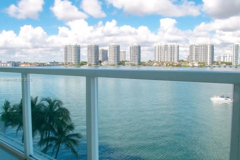 Copropriété à louer à Sunny Isles Beach, Floride: 2 chambres, 116.59 m2 № 1928333 - photo 5