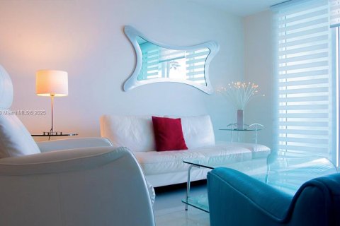 Copropriété à louer à Sunny Isles Beach, Floride: 2 chambres, 116.59 m2 № 1928333 - photo 10