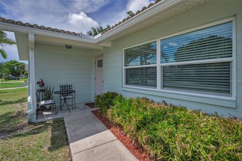 Villa ou maison à vendre à Seminole, Floride: 2 chambres, 105.72 m2 № 1903743 - photo 3