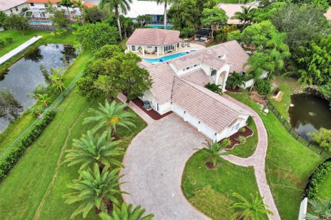 Villa ou maison à vendre à Southwest Ranches, Floride: 8 chambres, 257.9 m2 № 2145781 - photo 5