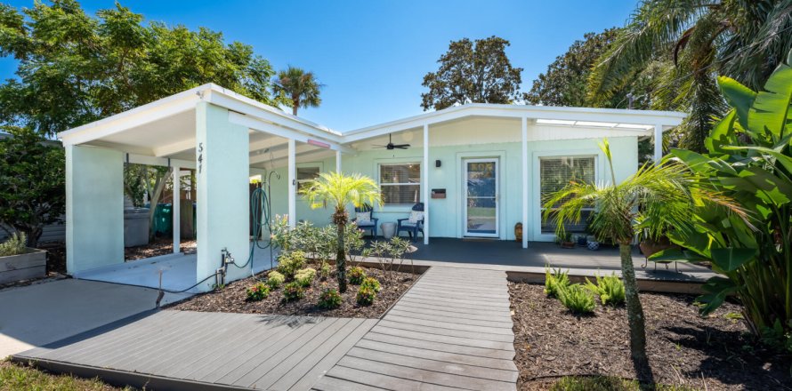 Casa en Neptune Beach, Florida 3 dormitorios, 123.56 m2 № 772978