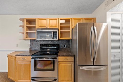 Купить кондоминиум в Клируотер, Флорида 5 комнат, 97.18м2, № 1909917 - фото 14