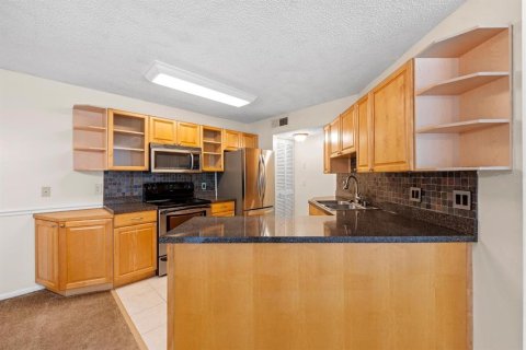 Купить кондоминиум в Клируотер, Флорида 5 комнат, 97.18м2, № 1909917 - фото 11