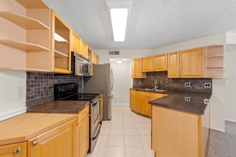 Купить кондоминиум в Клируотер, Флорида 5 комнат, 97.18м2, № 1909917 - фото 10