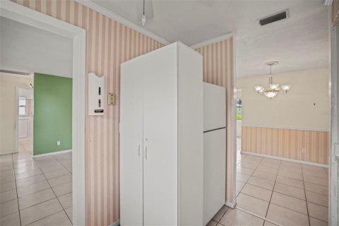 House in Clearwater, Florida 3 bedrooms, 125.33 sq.m. № 1866480 - photo 13