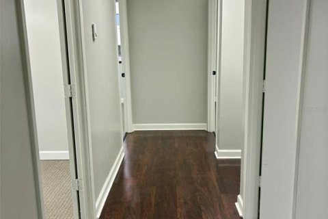 Propiedad comercial en alquiler en Tampa, Florida, 2912.67 m2 № 1828528 - foto 15
