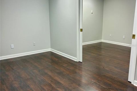 Propiedad comercial en alquiler en Tampa, Florida, 2912.67 m2 № 1828528 - foto 12