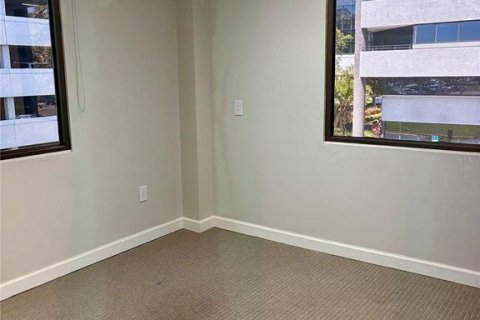 Propiedad comercial en alquiler en Tampa, Florida, 2912.67 m2 № 1828528 - foto 20