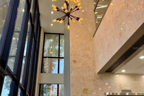 Propiedad comercial en alquiler en Tampa, Florida, 2912.67 m2 № 1828528 - foto 2