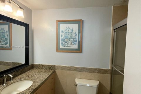 Снять в аренду кондоминиум в Холливуд, Флорида 1 спальня, 79.9м2, № 1943116 - фото 6