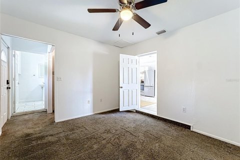 Villa ou maison à vendre à Casselberry, Floride: 4 chambres, 133.04 m2 № 1902660 - photo 18