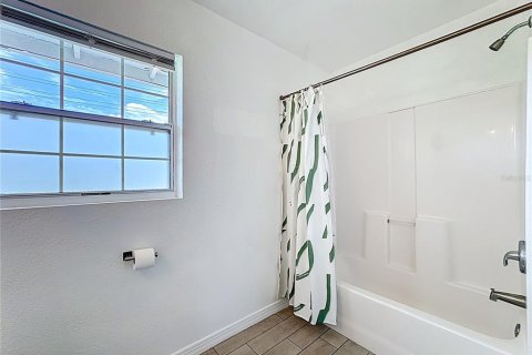 Villa ou maison à vendre à Casselberry, Floride: 4 chambres, 133.04 m2 № 1902660 - photo 16