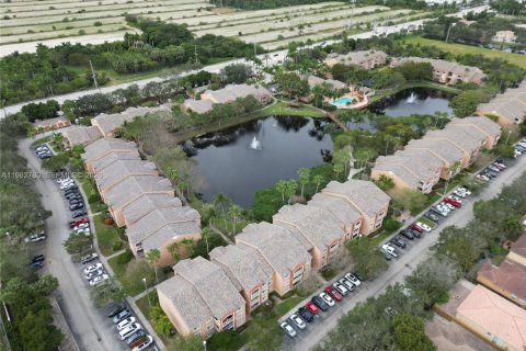 Condo in Coconut Creek, Florida, 3 bedrooms  № 2050190 - photo 30