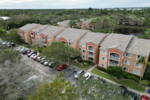 Condo in Coconut Creek, Florida, 3 bedrooms  № 2050190 - photo 29