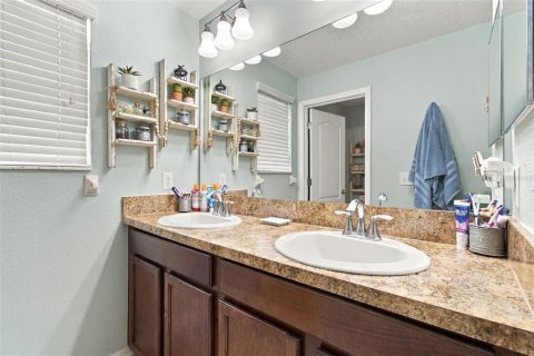 Casa en venta en Spring Hill, Florida, 5 dormitorios, 298.22 m2 № 2384087 - foto 27