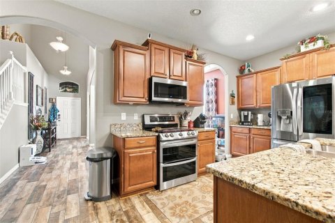 Casa en venta en Spring Hill, Florida, 5 dormitorios, 298.22 m2 № 2384087 - foto 15