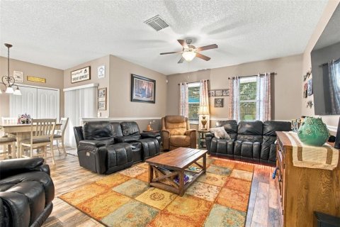 Casa en venta en Spring Hill, Florida, 5 dormitorios, 298.22 m2 № 2384087 - foto 17