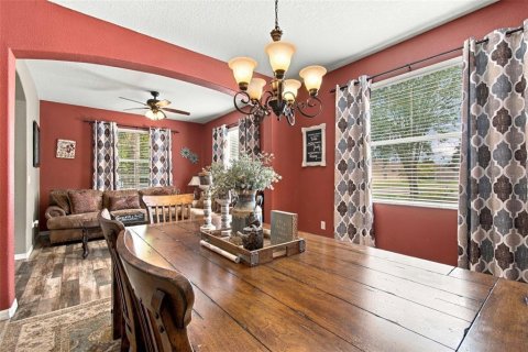 Casa en venta en Spring Hill, Florida, 5 dormitorios, 298.22 m2 № 2384087 - foto 7