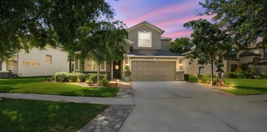Casa en Spring Hill, Florida 5 dormitorios, 298.22 m2 № 2384087