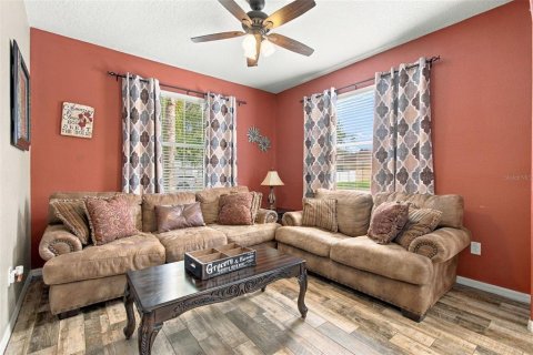 Casa en venta en Spring Hill, Florida, 5 dormitorios, 298.22 m2 № 2384087 - foto 9